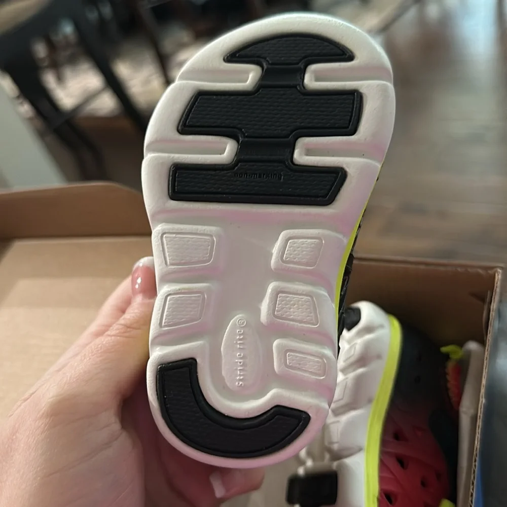 NWT Stride Rite Made2Play Baby Toddler Phibian Water Shoe Sz 4M